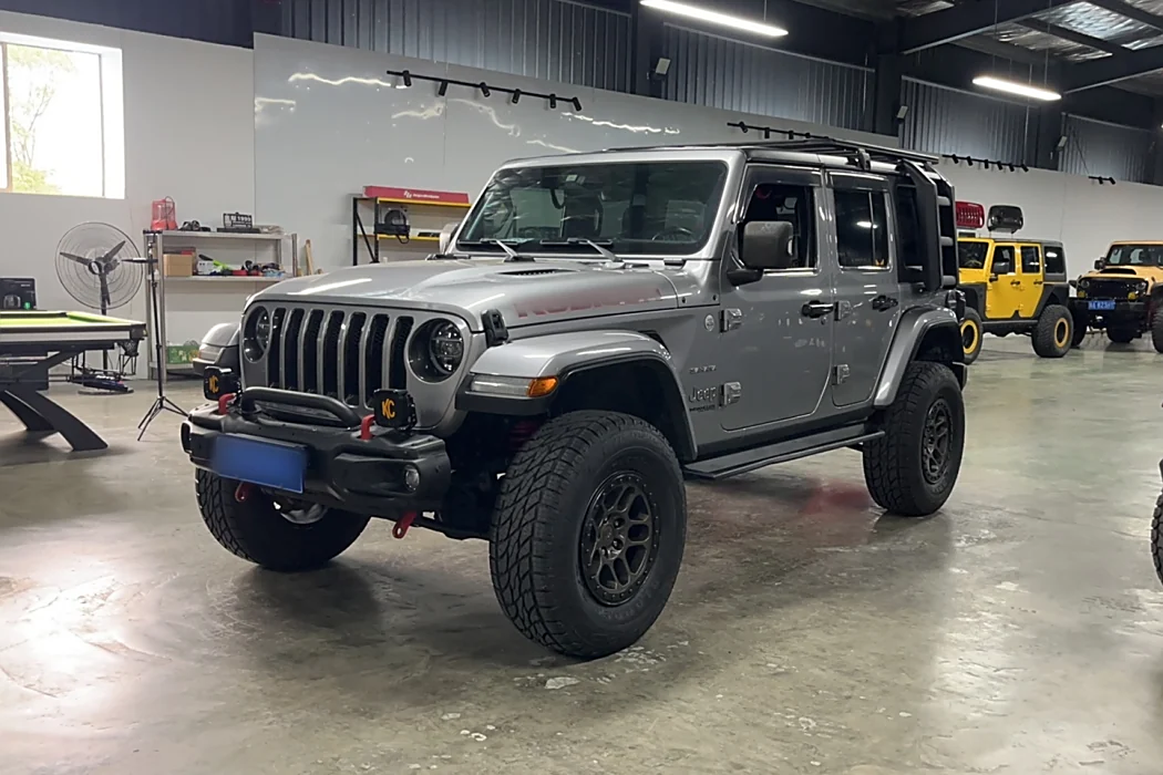 Jeep Wrangler 2019 2.0T Sahara four-door version Country VI