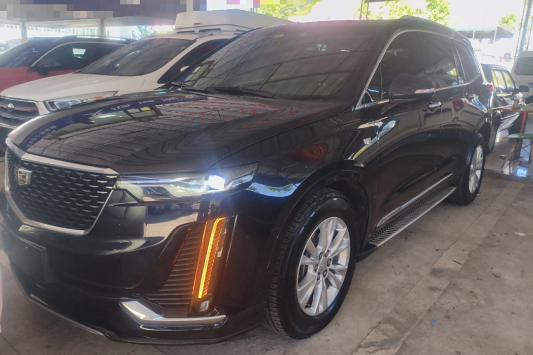 Cadillac XT6 2020 28T seven-seater fashion model