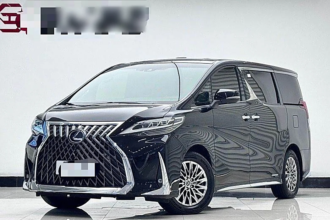 Lexus LM 2020 300h four-seater Royal Edition