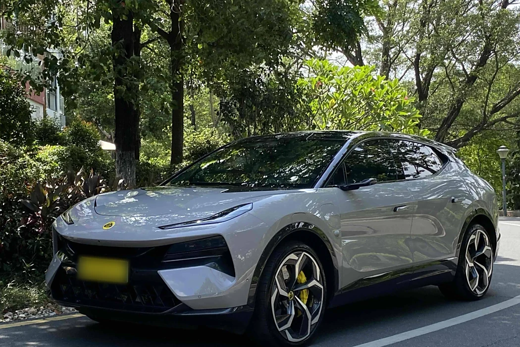 Lotus Sports Car 2023 ELETRE R+