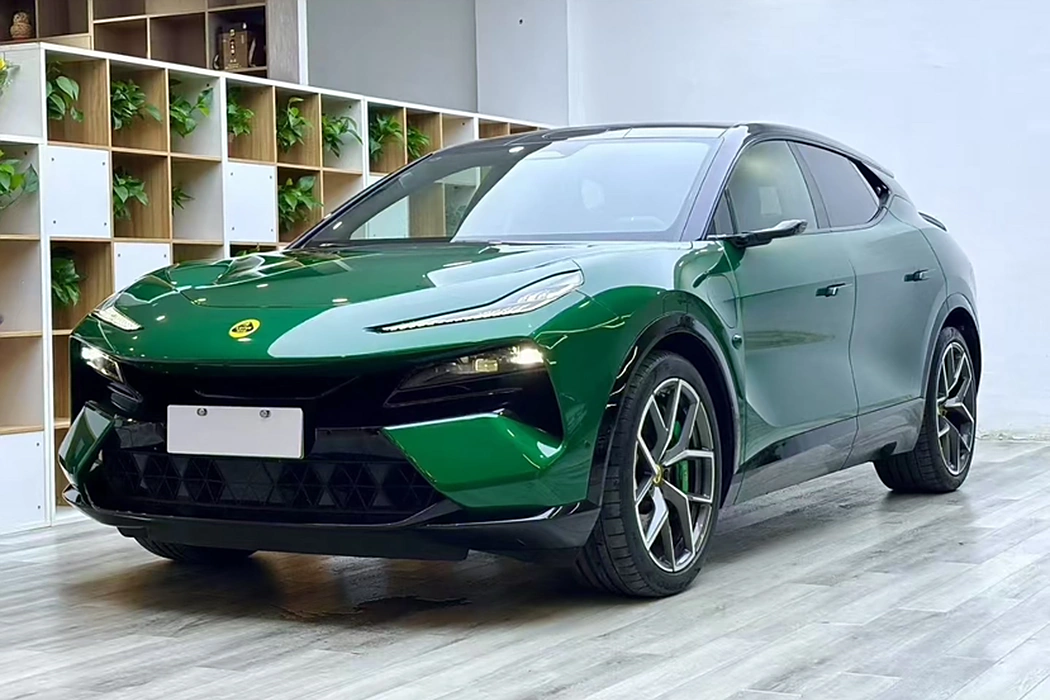 Lotus Sports Car 2023 ELETRE S+
