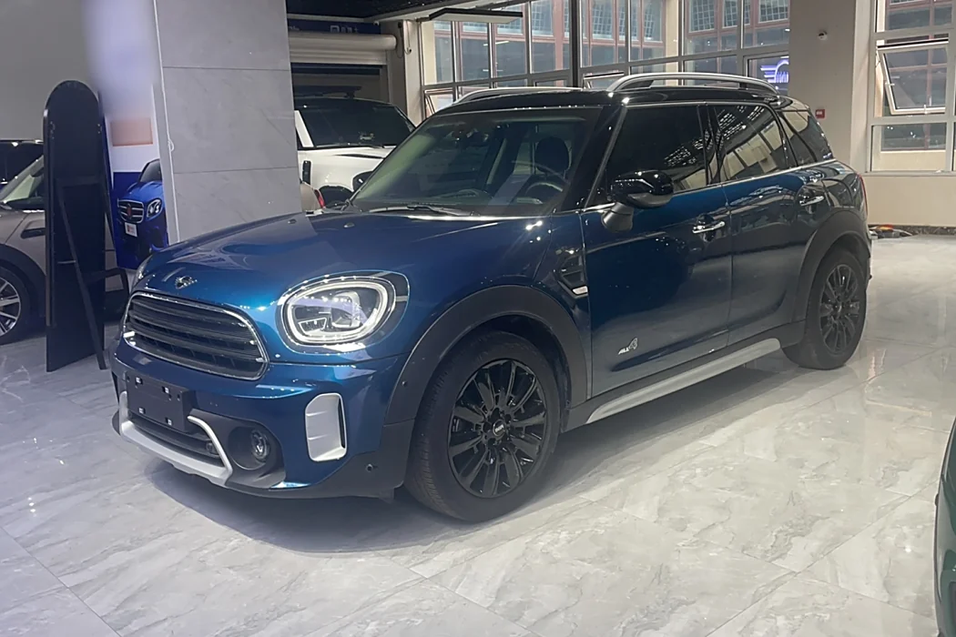 MINI COUNTRYMAN 2021 1.5T COOPER ALL4 Laguna Blue Limited Edition