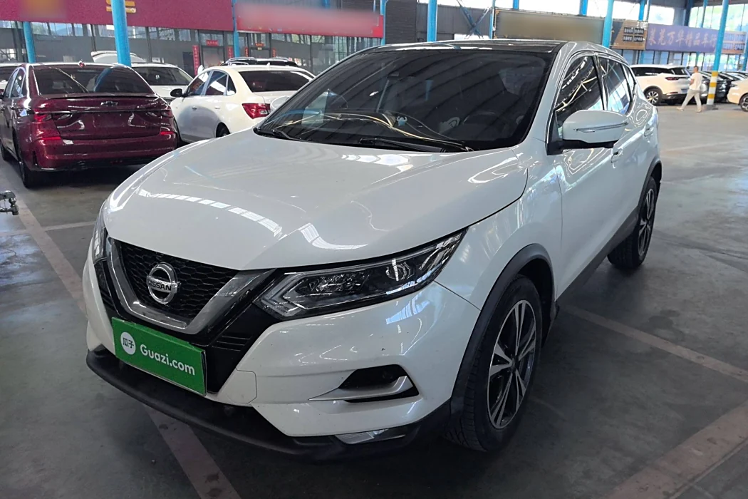 Nissan Qashqai 2021 2.0L CVT Deluxe Edition