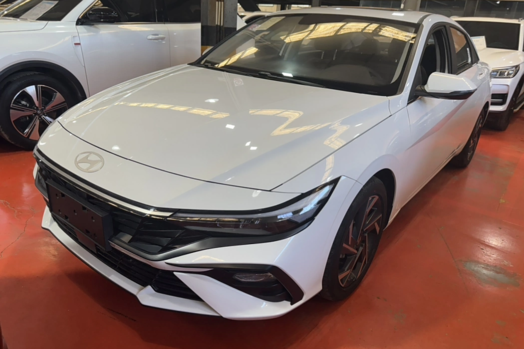 Hyundai Elantra 2023 1.5L CVT GLX Elite Edition