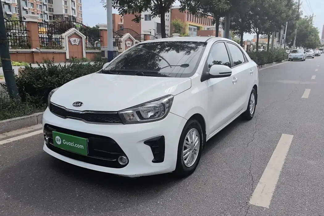 Kia Huanchi 2017 1.4L Manual Smart Edition Value
