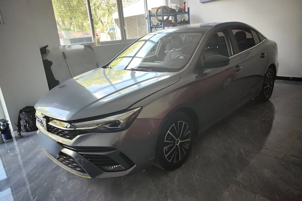 RW i5 2021 1.5L Manual Diamond Edition