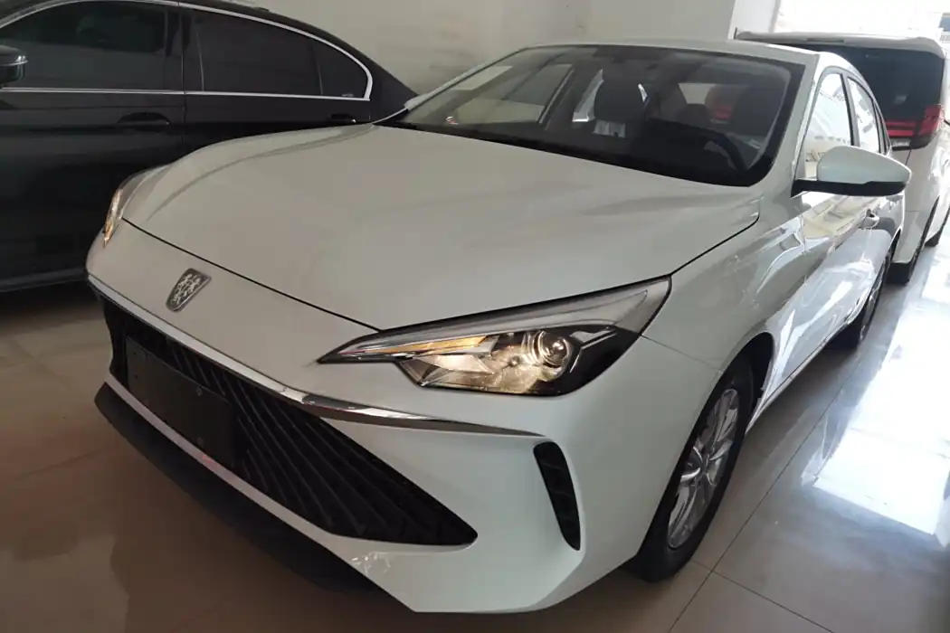 RW i5 2023 1.5L CVT Luxury Edition