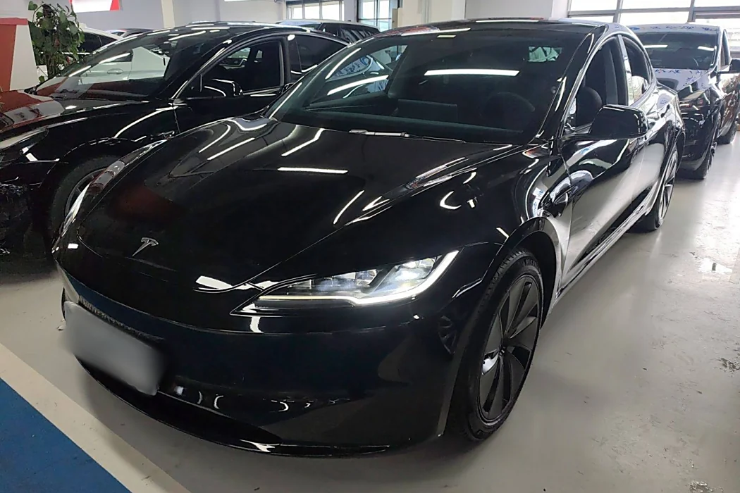 Tesla Model 3 2023 rear-wheel drive version