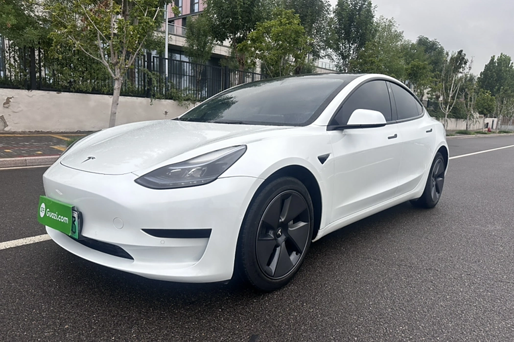 Tesla Model 3 2022 Rear Wheel Drive
