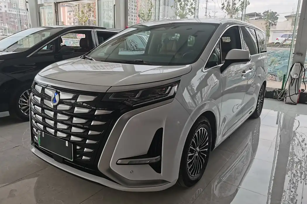 Denza D9 2022 DM-i 970 four-wheel drive premium type