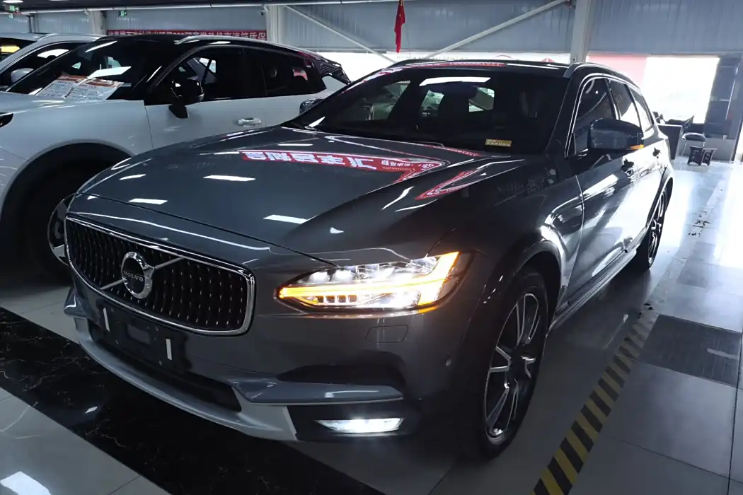 Volvo V90 2019 Cross Country T5 AWD Zhizun Edition Country VI