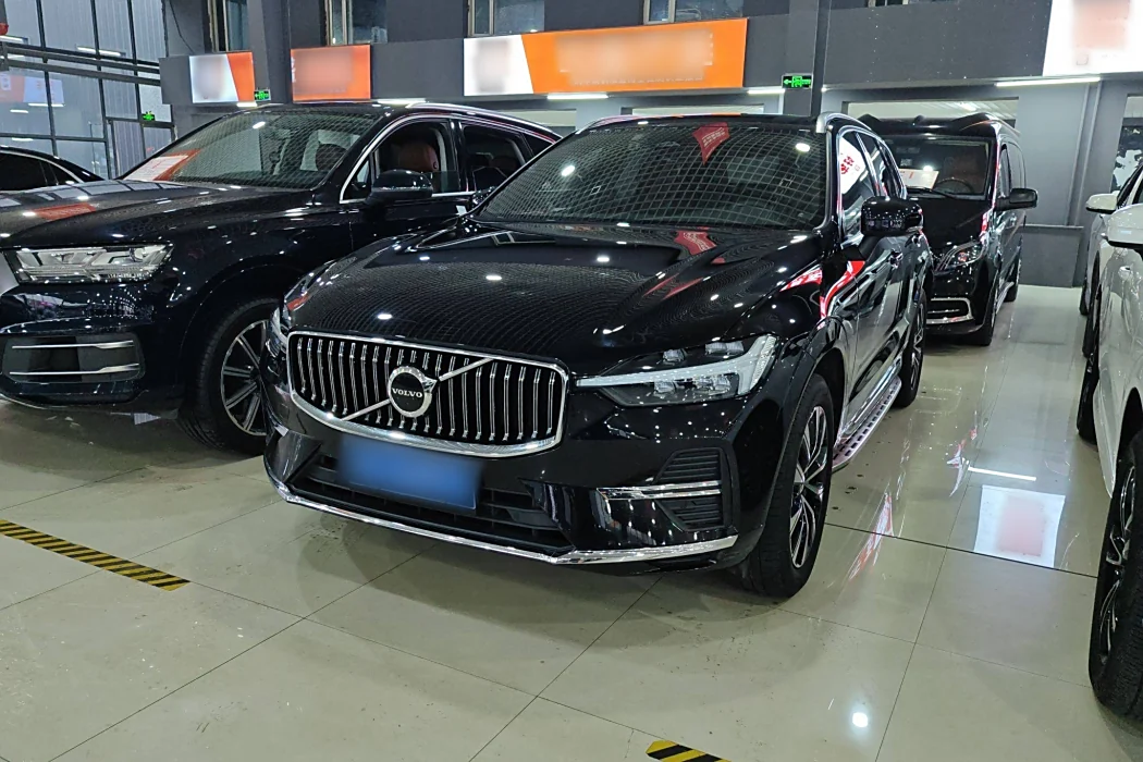 Volvo XC60 2024 B5 four-wheel drive Zhiyuan Deluxe Edition