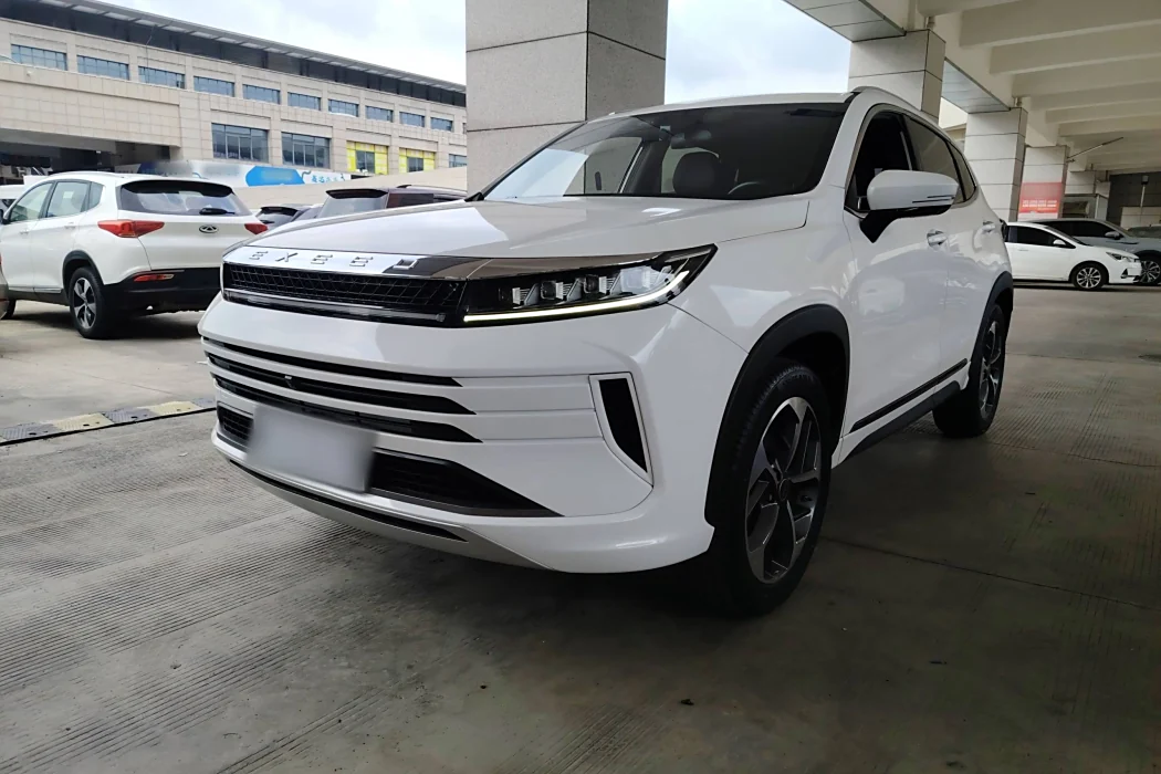 Xingtu Chasing the Wind 2021 Versailles Edition 1.6T DCT Xingyao Edition