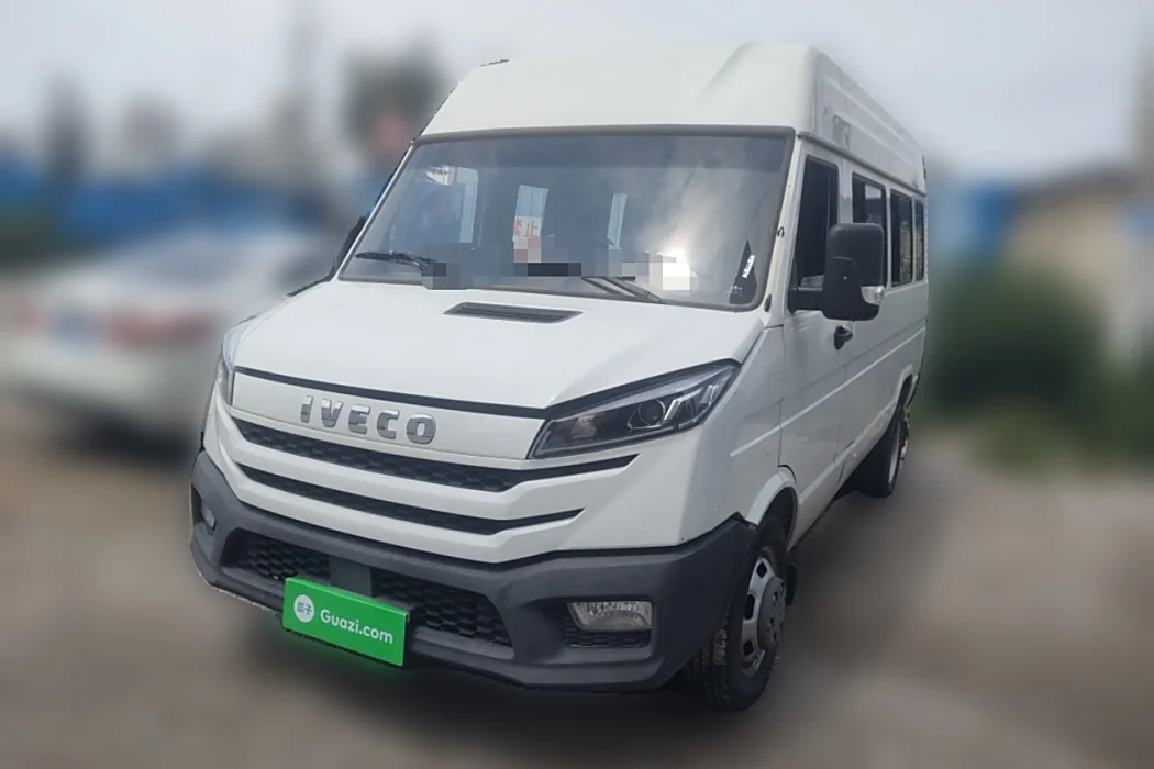 Iveco proud 2023 2.5T A37M1 long axis mid-top double sidewall sliding door 5-9 seats