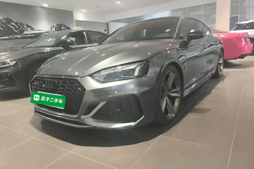 Audi RS 5 2023 RS 5 2.9T Sportback Dark Gold Edition