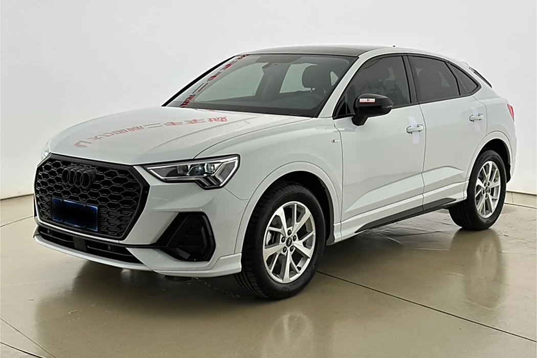 Audi Q3 Sportback 2023 model 35 TFSI aggressive (1.4T)