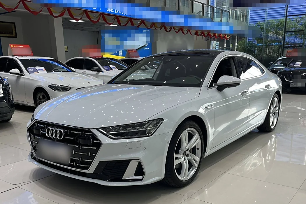 Audi A7L 2024 45TFSI quattro S-line see far-shaped crystal set