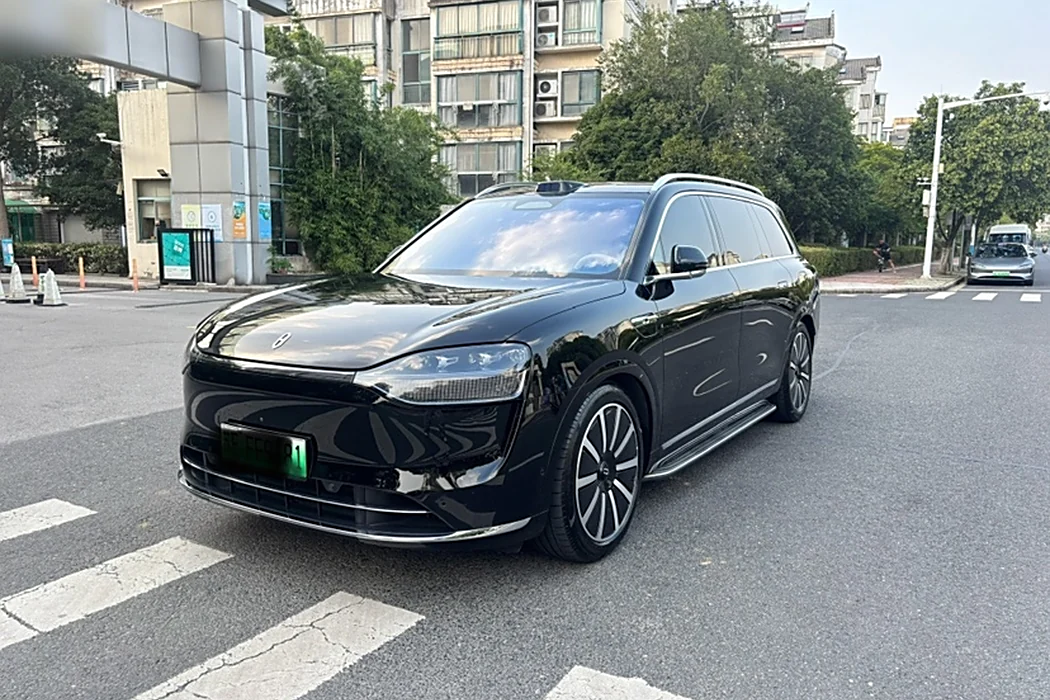 Hongmeng Zhixing Wenjie M9 2024 Extended Range Ultra Version 42kWh 6-seater Version