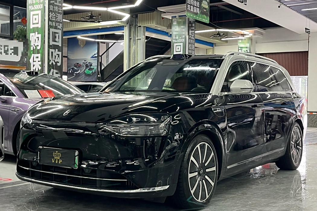 Hongmeng Zhixing Wenjie M9 2024 Extended Range Ultra Version 42kWh 6-seater Version
