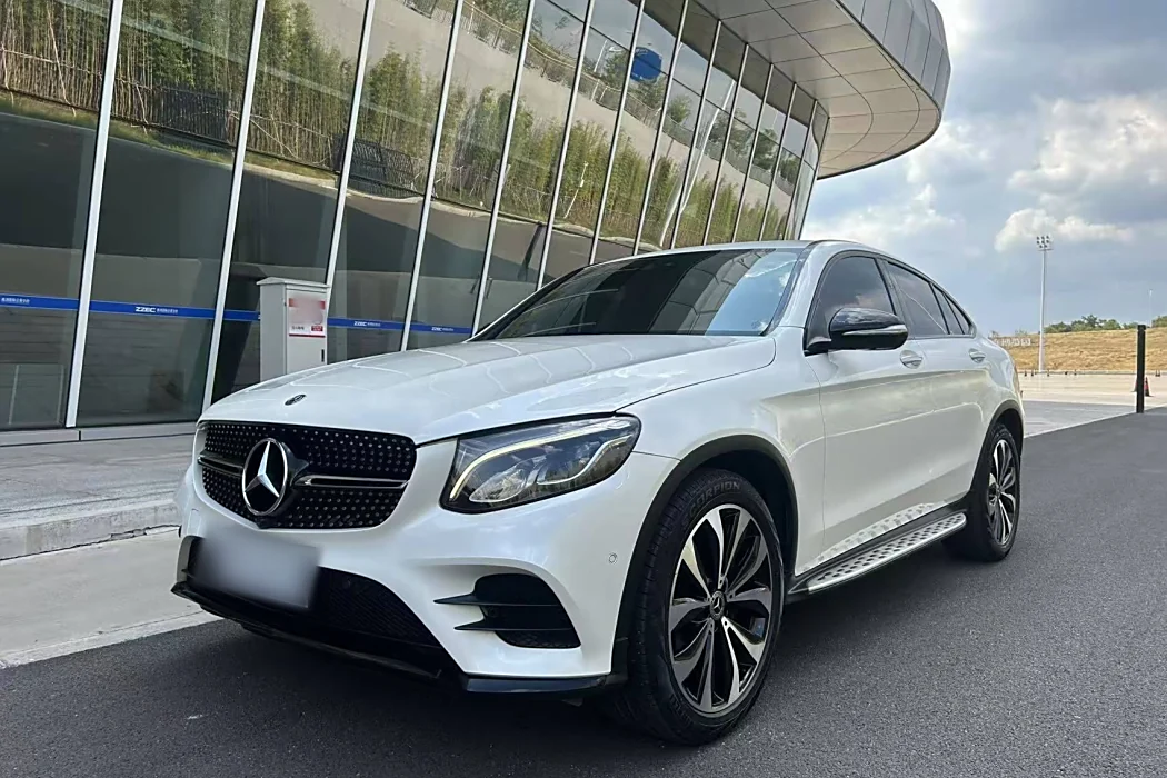 Mercedes-Benz GLC Coupe 2019 GLC 260 4MATIC Coupe SUV