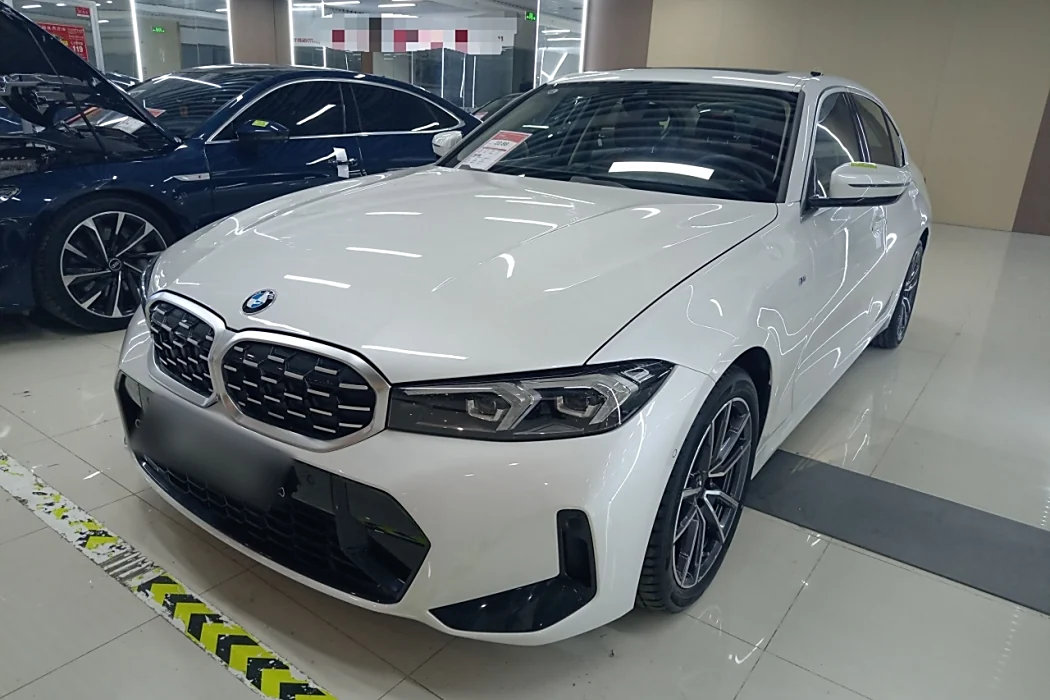 BMW 3 Series 2024 325Li M sports suit