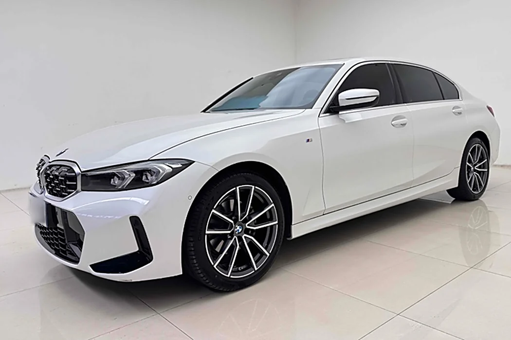 BMW 3 Series 2024 325Li M sports suit