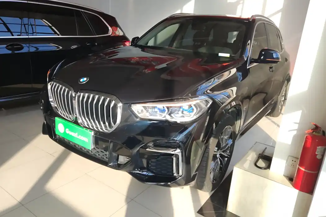 BMW X5 2022 xDrive 30Li Premium M Sport Package