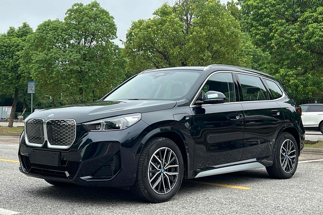 BMW iX1 2023 eDrive25L M sports Suit