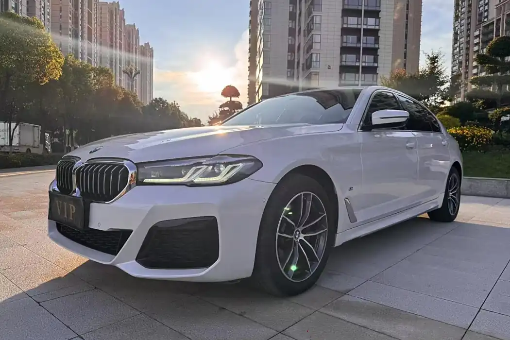 BMW 5 Series 2022 525Li M Sport Package