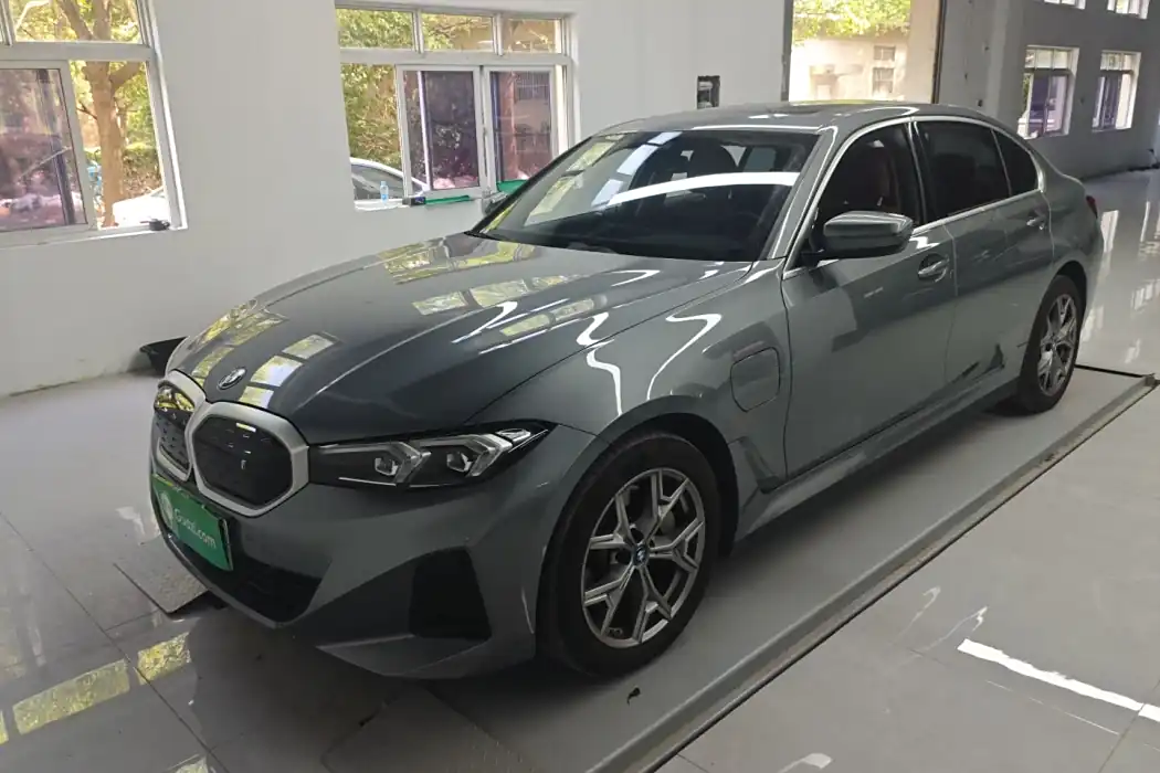 BMW i3 2022 eDrive 35 L