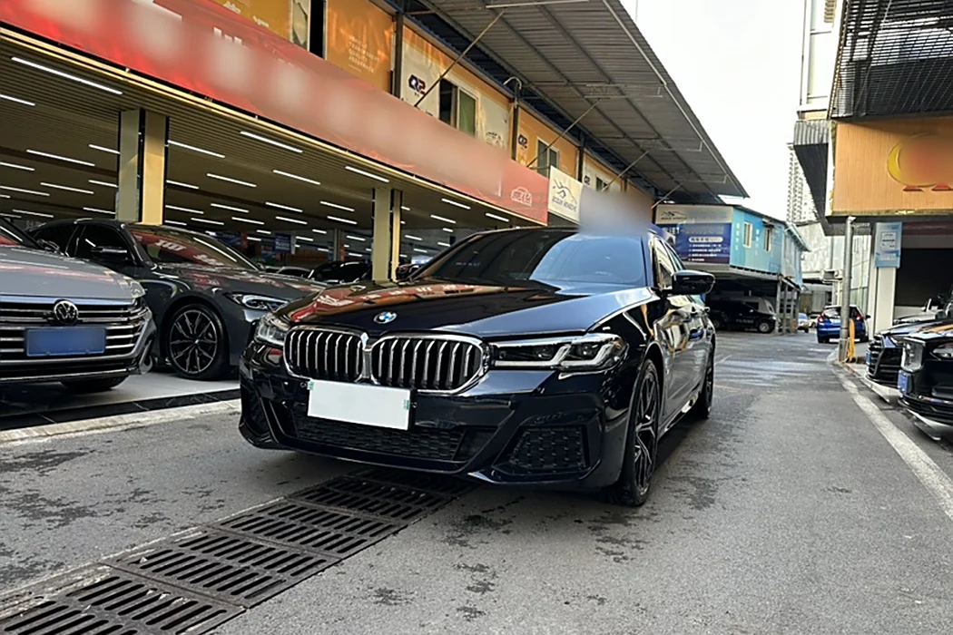 BMW 5 Series (imported) 2022 facelift 530i M sports suit