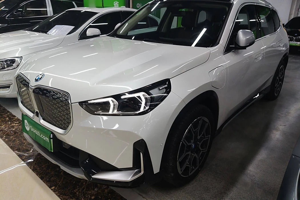 BMW iX1 2023 xDrive30L X Design Package
