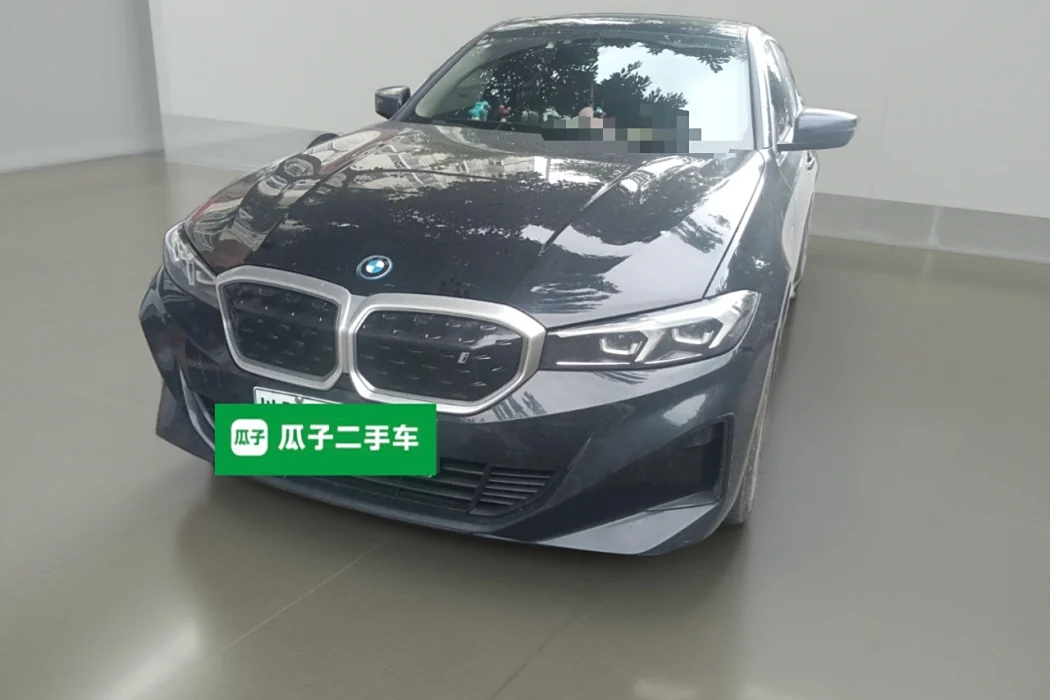 BMW i3 2022 eDrive 35 L