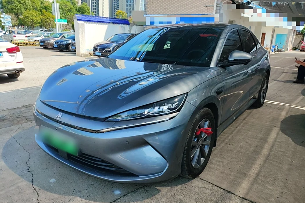 BYD Qin L 2025 EV 470KM leading type