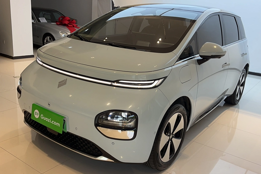 Baojun Yunduo 2023 460 Max Consonant Edition
