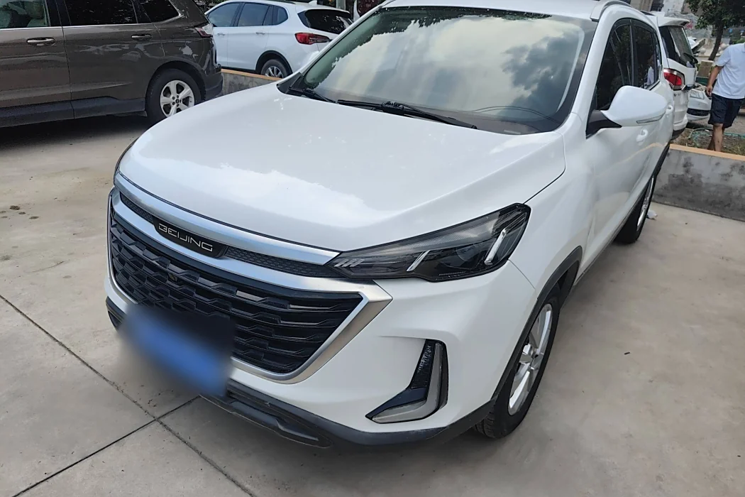 Beijing Automobile Beijing X3 2019 1.5T CVT Glory Edition