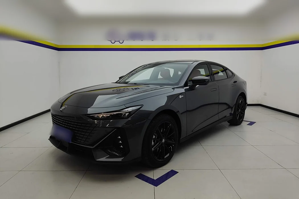 Changan UNI-V Smart iDD 2023 Smart iDD 1.5T 113km Smart Fun Type (Fast Version)