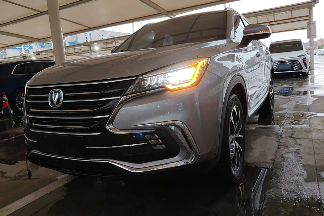 Changan CS85 COUPE 2019 1.5T DCT dynamic version Country VI