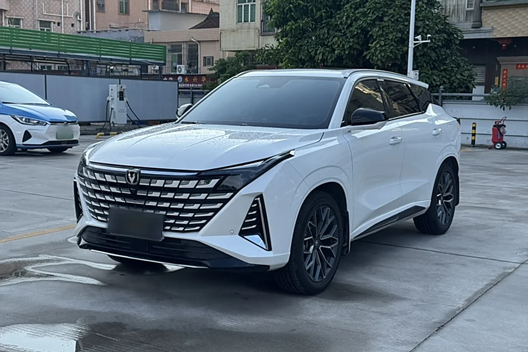 Changan UNI-Z 2025 1.5T Premium Type