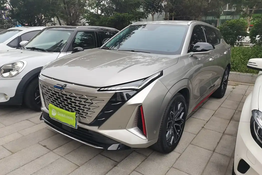 Changan Auchan Z6 2022 Blue Whale 1.5T DCT Intelligent Voyager