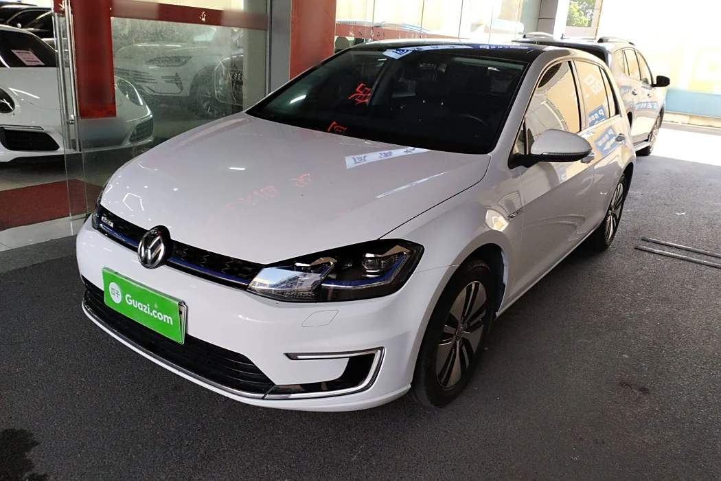 Volkswagen Golf*Pure Electric 2020 Chi
