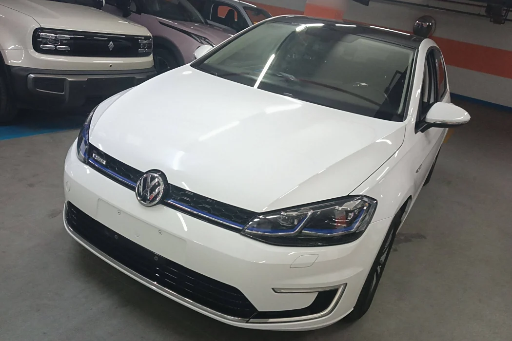 Volkswagen Golf*Pure Electric 2020 Chi