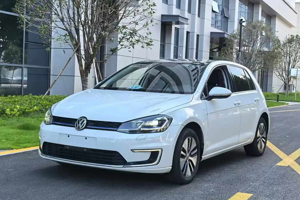 Volkswagen Golf*Pure Electric 2020 Chi