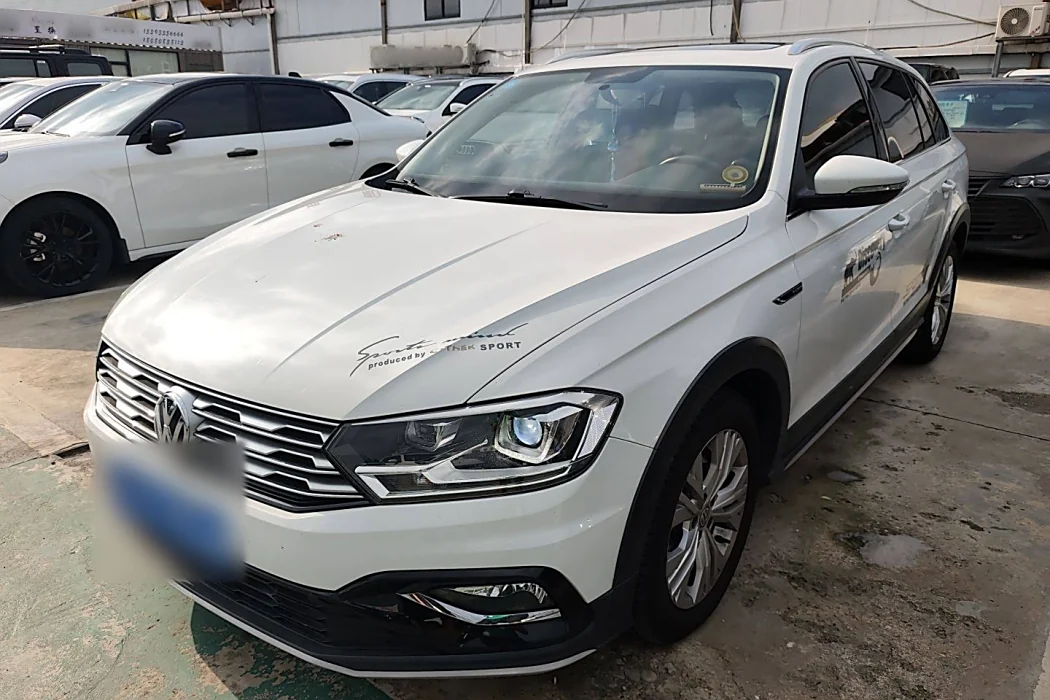 Volkswagen C-TREK Weiling 2018 230TSI DSG Comfort Type