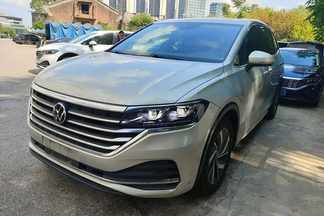 Volkswagen Weiran 2024 330TSI Deluxe Edition