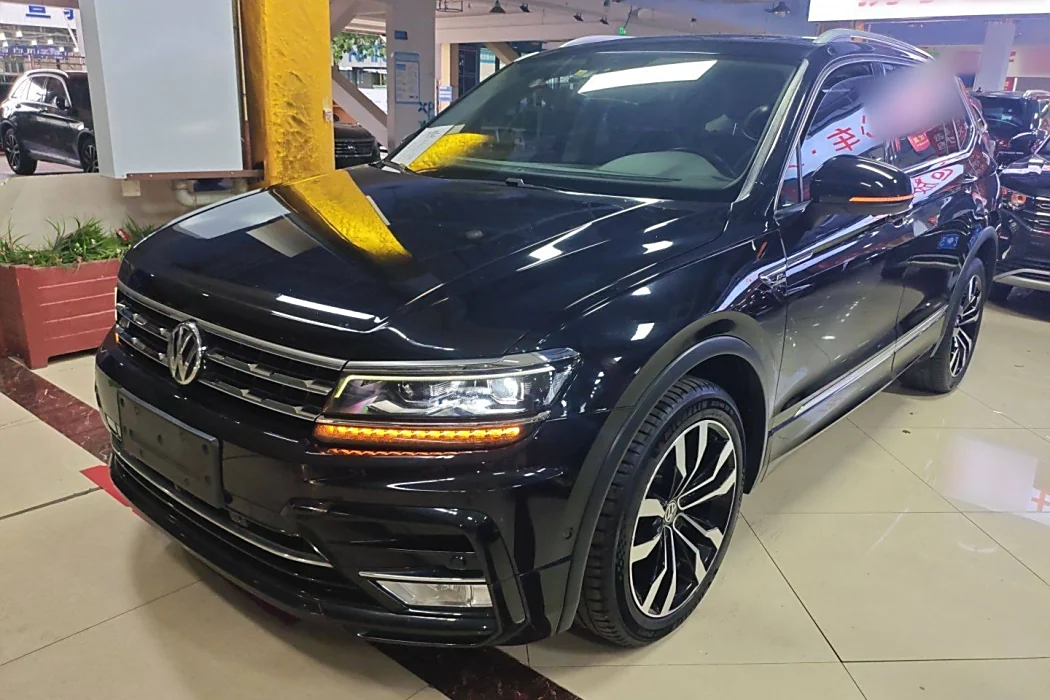 Volkswagen Tiguan L 2019 facelift 330TSI automatic two-wheel drive R-Line ultimate edition Country VI