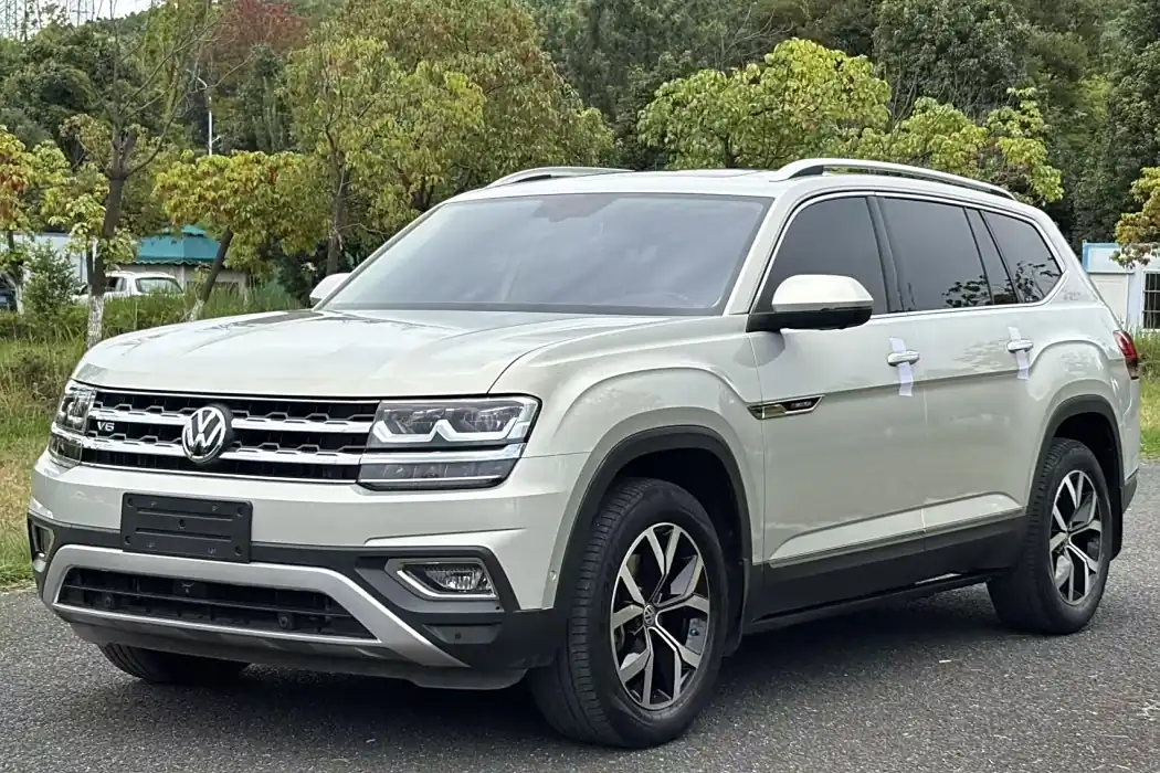 Volkswagen Touron 2020 facelift 530 V6 four-wheel drive deluxe edition