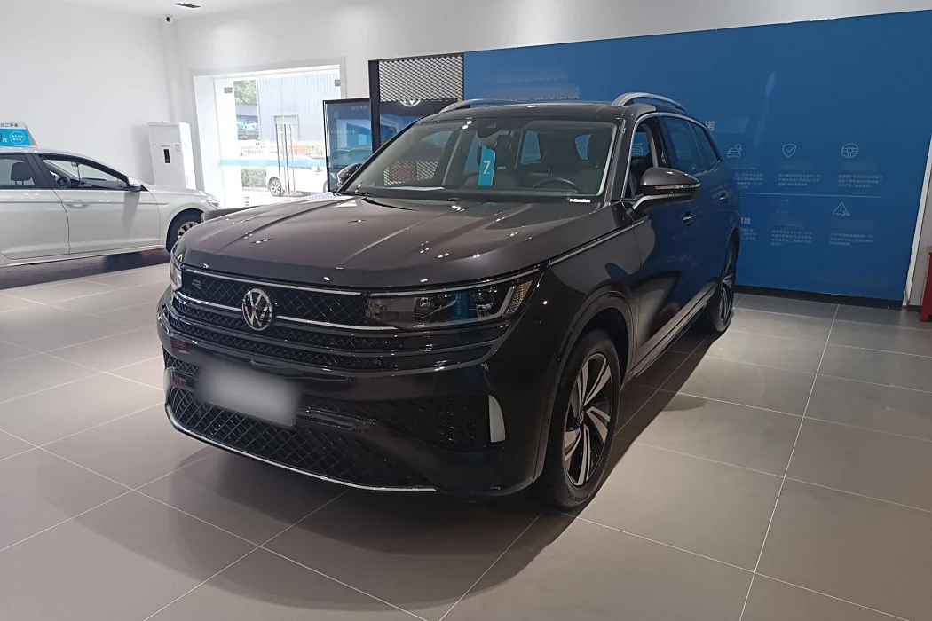 Volkswagen Range Rover 2023 380TSI four-wheel drive R-Line Cruise version
