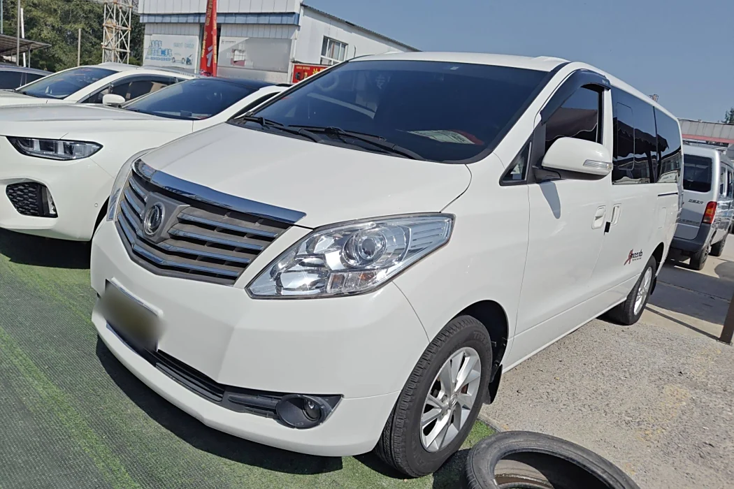 Dongfeng Popular Lingzhi PLUS 2021 2.0L manual Luxury 7-seater