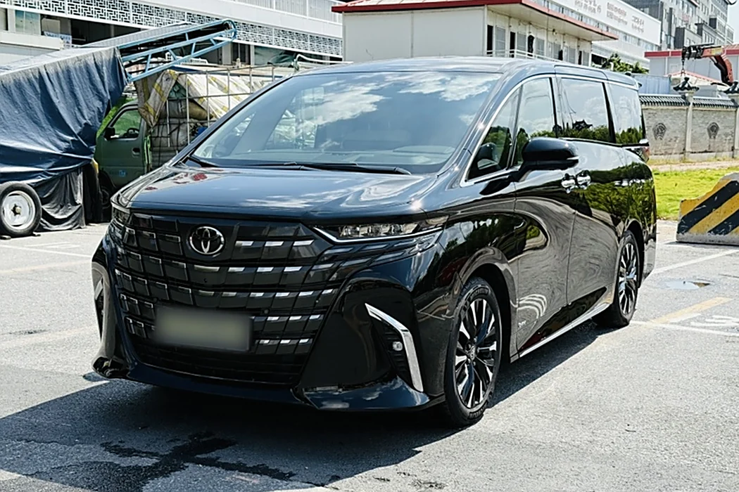 Toyota Elfa 2024 dual-engine 2.5L Premium Edition